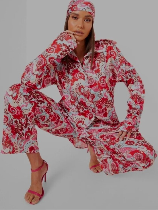 Boohoo Pants - BOOHOO Floral Paisley Wide-Leg Jumpsuit in Pink and Red size Xl